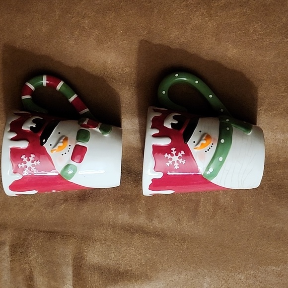 VINTAGE Pair of Red Ceramic Snowman Mugs by "TII Collections", 13 oz - Picture 6 of 10
